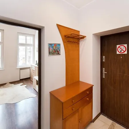 Apartment Gdanskie Apartamenty - Apartamenty Na Sw Ducha - Gdanskie Poddasza Z Jacuzzi I De Luxe *