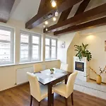 Gdanskie Apartamenty - Apartamenty Na Sw Ducha - Gdanskie Poddasza Z Jacuzzi I De Luxe Apartment Gdansk